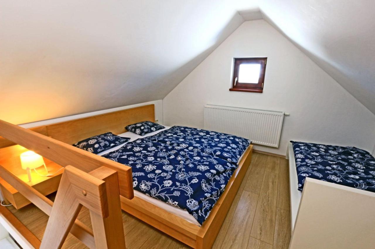 Apartmany Fox Boží Dar Buitenkant foto